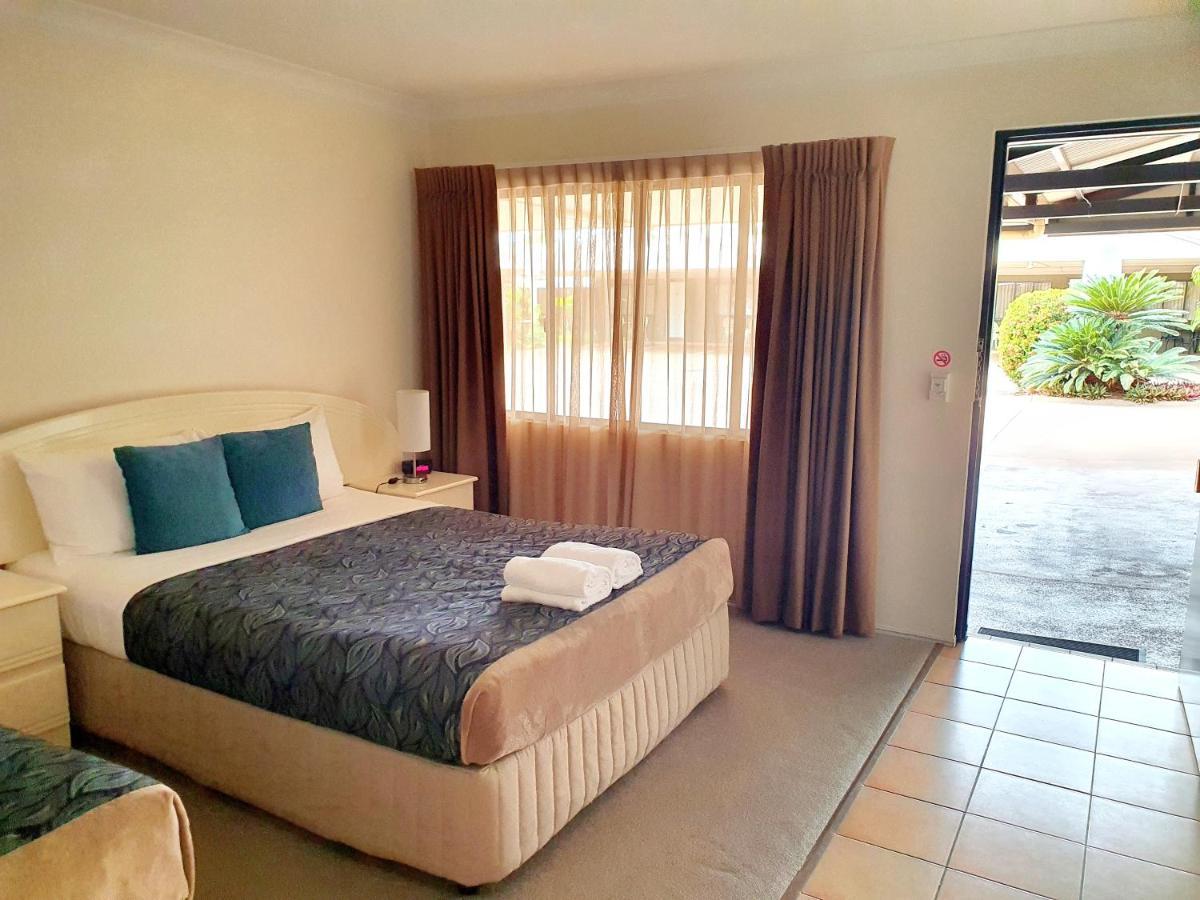 Rockhampton Palms Motor Inn Kültér fotó
