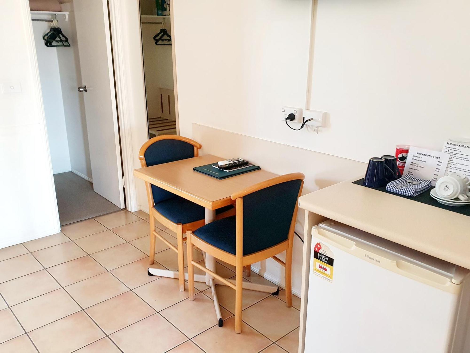 Rockhampton Palms Motor Inn Szoba fotó